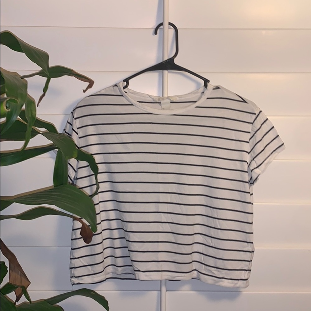 black and white stripped tee